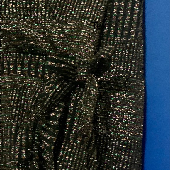 Girls size 6X sparkly dress. - Picture 7 of 7